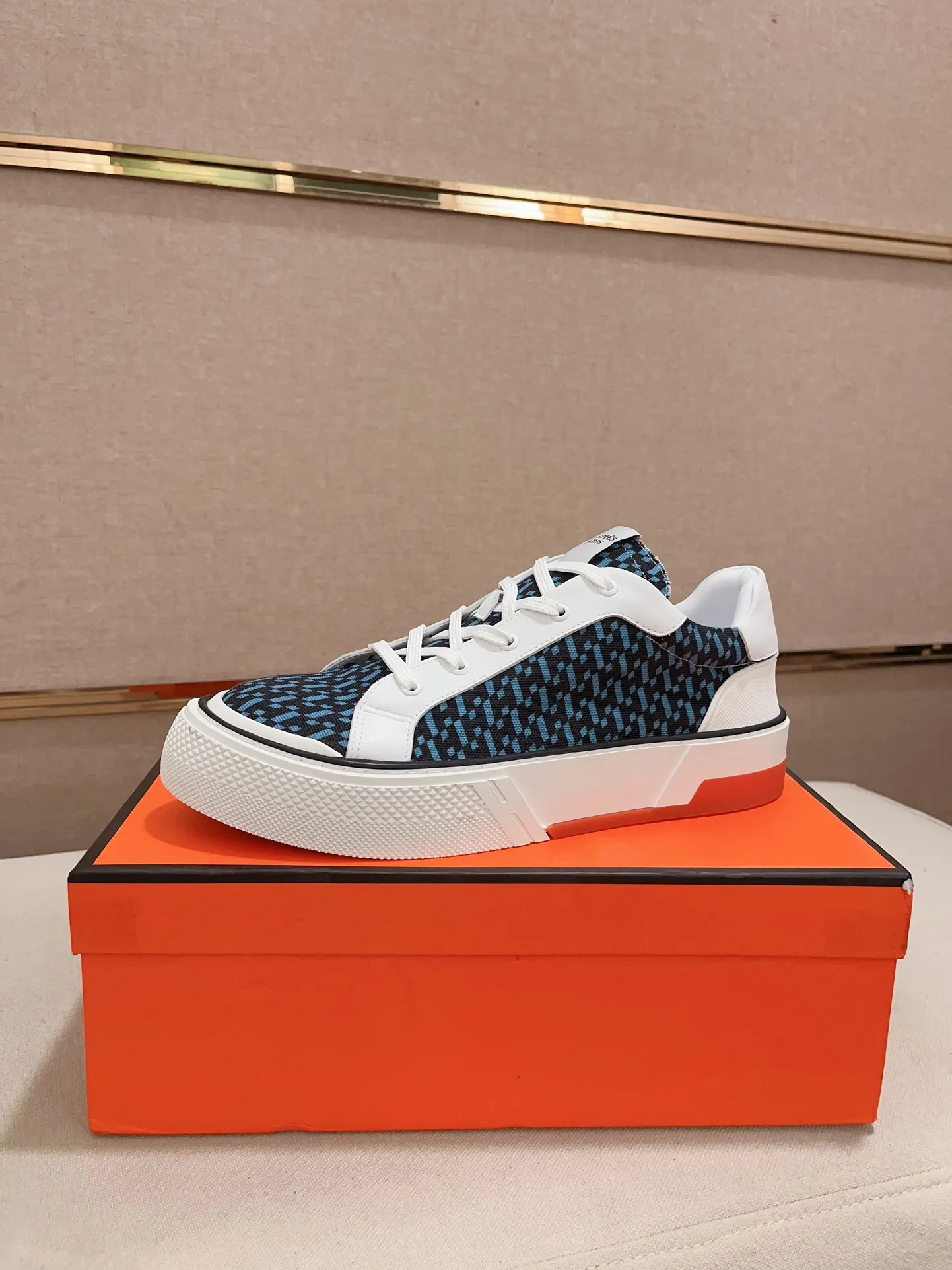 Men's clothing and shoes💰: 440💰《HERMES》【Classic Original Version】Hermès; Top 🔝 Purchasing Agency 🔍🔍Latest 🇺🇸Sold simultaneously at counters, original imported from Italy ▲▲Cow leather▲ ▲Exquisite workmanship (Italian 🇮🇹imported water-dyed 🐂cowhide lining) sole: original sole provided by the original factory, ⚠️exclusive double-layer activity·TPR·rubber·combined molded outsole; Code number: 38-46